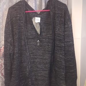 NWT Apana brand. Size large.
